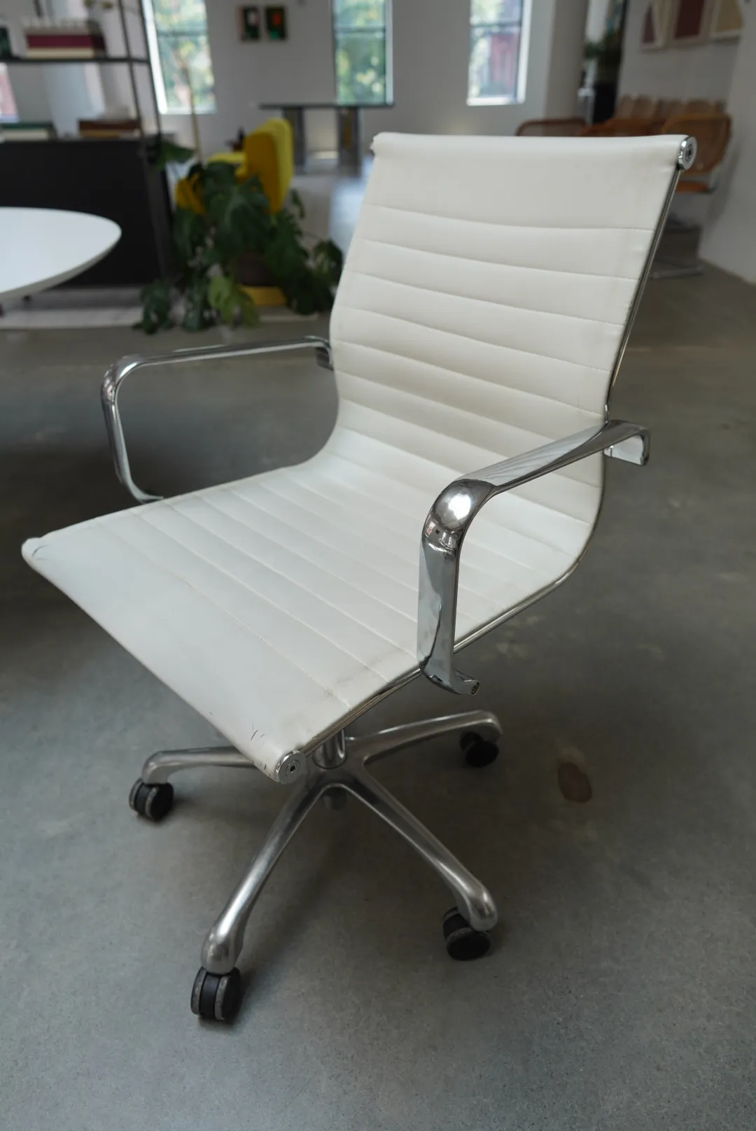 White Office Rolling Chairs — view 2